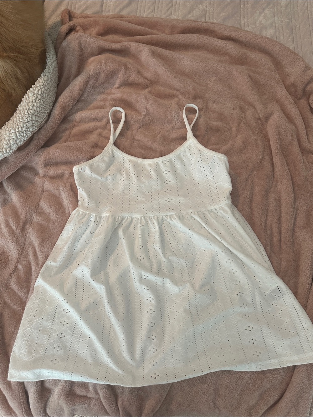 SHEIN White Eyelet Spaghetti Strap Cami Top *bundle, and save!*